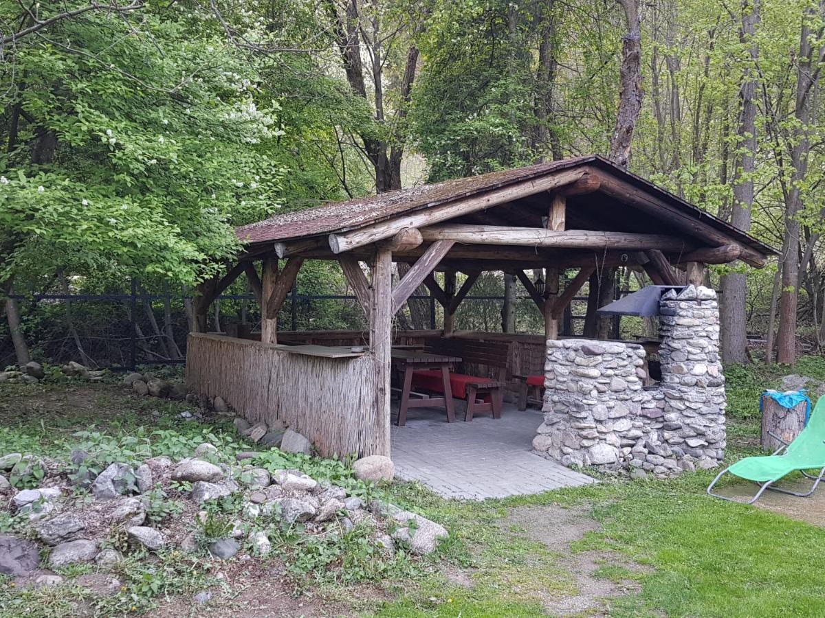 Chata Pod Skalou Valaská Zewnętrze zdjęcie